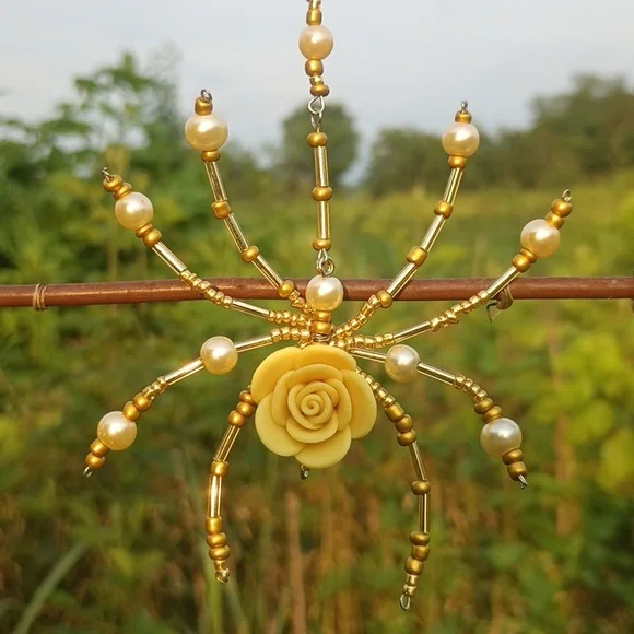 Spider Ornament - Picture 3 of 7